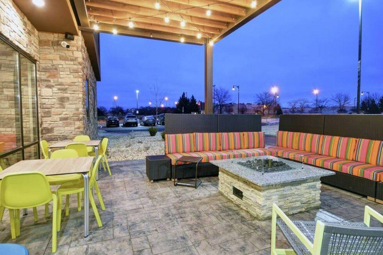Home2 Suites By Hilton Beloit Dış mekan fotoğraf